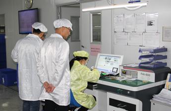 雙十二曼聯(lián)電子接待眾多客戶來廠考察洽談合作